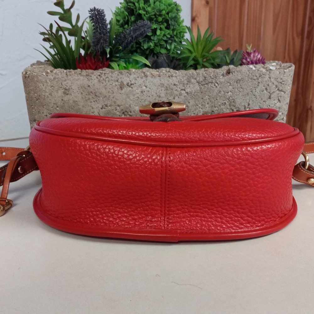 Dooney & Bourke Vintage 1990's, Outback Collection, Large Saddle Bag. - Picture 11 of 16